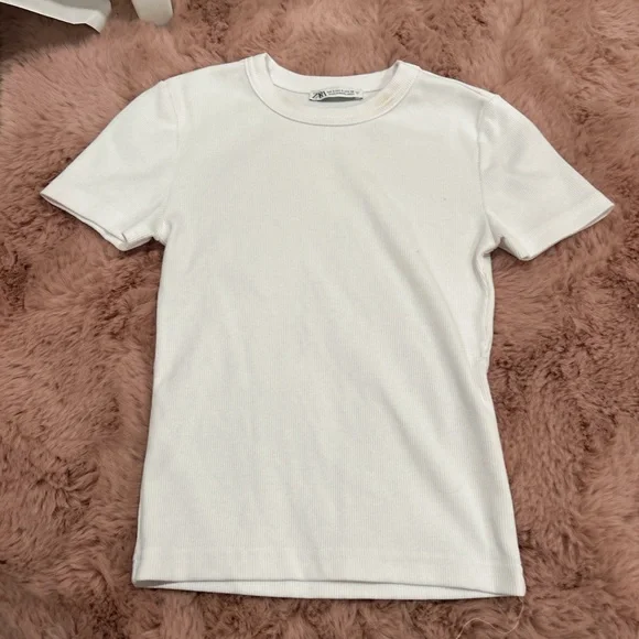 Zara White Ribbed T-Shirt - Picture 1 of 1